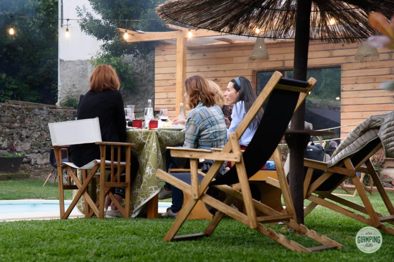 מלון Santa Comba de Rossas Glamping Hills מראה חיצוני תמונה