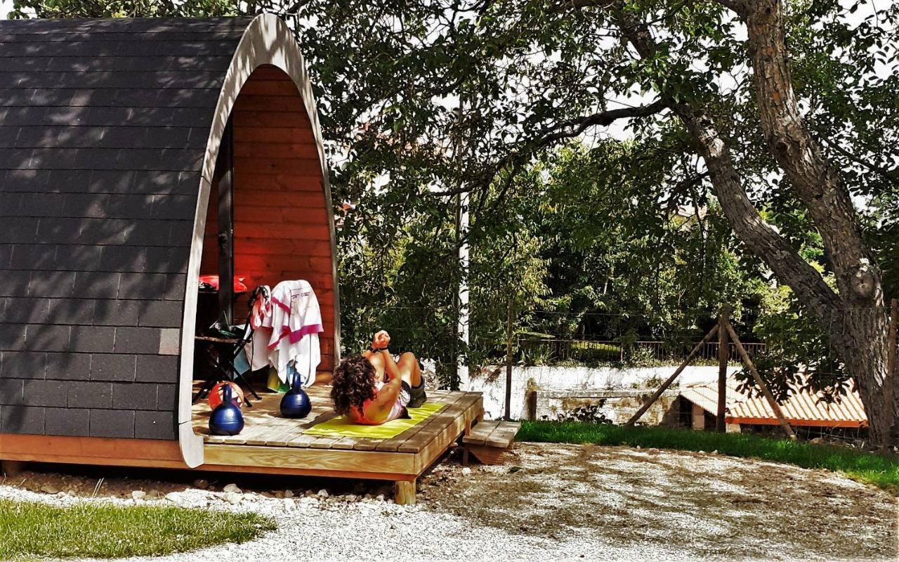 מלון Santa Comba de Rossas Glamping Hills מראה חיצוני תמונה